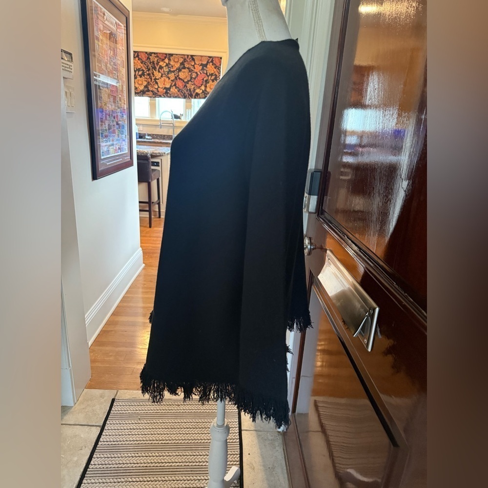 Joan Rivers ladies, long sleeve crewneck black sweater with fringe NWOT XL. - Picture 4 of 12